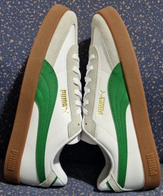 Zapatillas Deportivas Puma Club II Era Dorada.