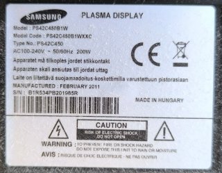 Samsung TV 42" Negra con Mando y Soporte