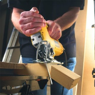 SIERRA CALAR DEWALT 550w