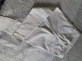 Pantalón pitillo blanco