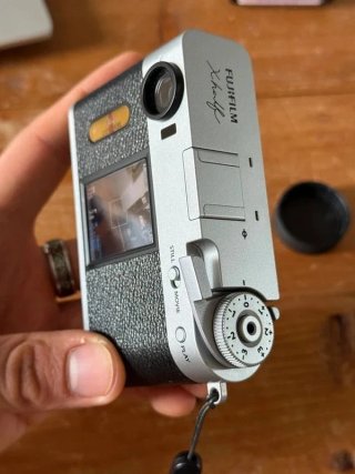 Fujifilm X-Half Cámara Compacta
