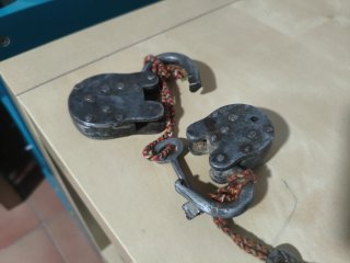 2 Candados Antiguos con Llaves