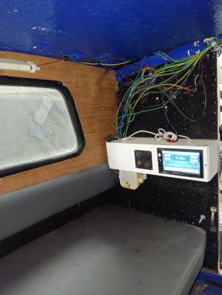 Barco con remolque Taylor 50