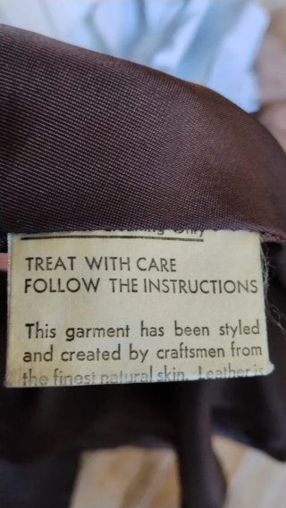Chaqueta de piel larga negra