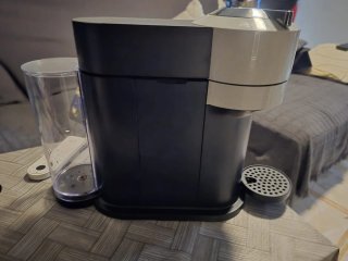 Cafetera Nespresso Blanca