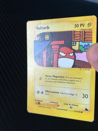 Carta pokemon Voltorb 113/144, set Skyridge.