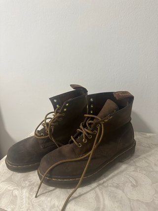 Stivali Dr. Martens in pelle marrone taglia 39