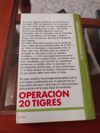 Lote 2 libros literatura juvenil