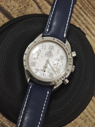 Omega Speedmaster Reduced MOP 3802.70.56
