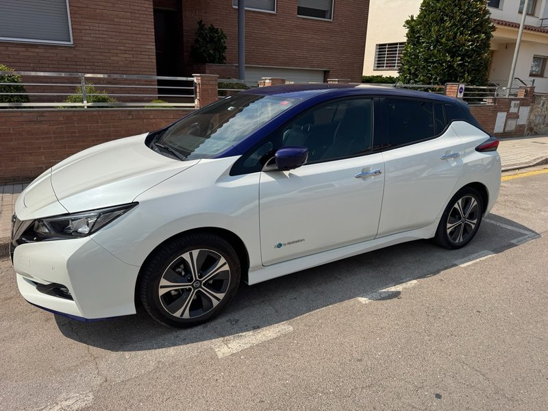 Nissan Leaf 62kWh Tekna ProPilot - foto 1
