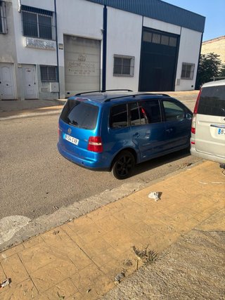 Volkswagen Tuoran 2003