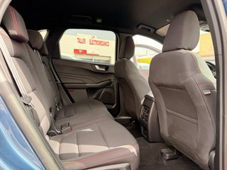 SOLO 249€ MES FORD KUGA ST LINE 150cv 2023