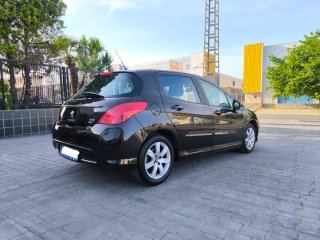 Peugeot 308 2012