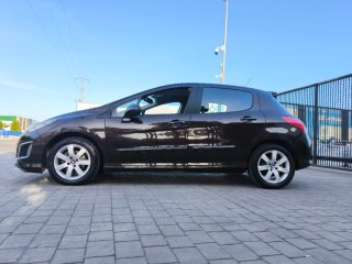 Peugeot 308 2012