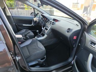 Peugeot 308 2012