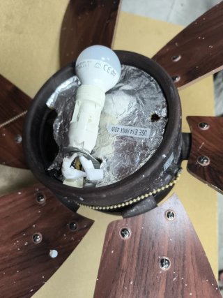 Ventilador techo con luz
