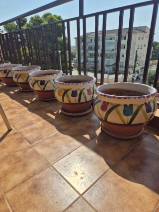Macetas de porcelana pintadas a mano
