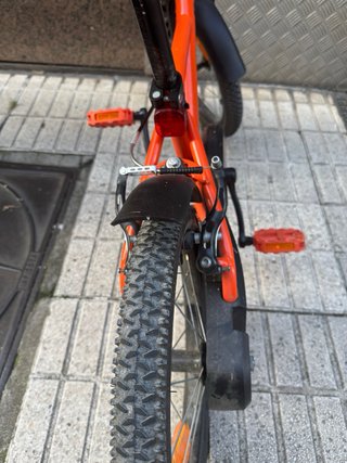 Bicicleta infantil naranja 16 pulgadas