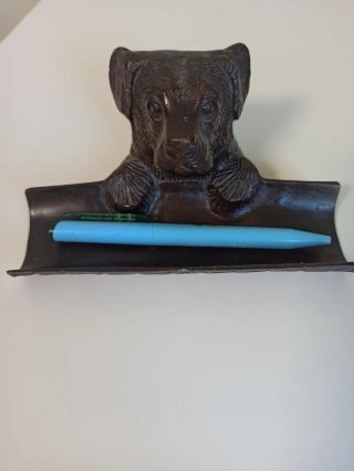Portaplumas o bolígrafos figura perro de bronce añ