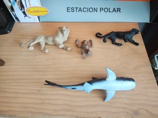 Set Animales 3D  con Tiburón Madelman