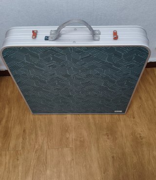 Mesa plegable camping metal y plástico