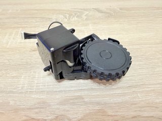 Rueda lateral Laresar Vacuum L6 Pro izquierda L