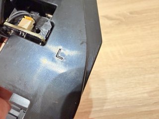 Rueda lateral Laresar Vacuum L6 Pro izquierda L
