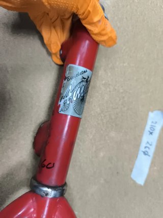 Horquilla Bicicleta Roja y Negra