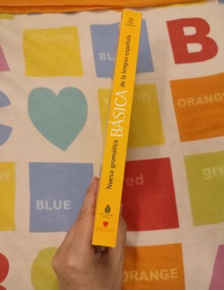 Nueva gramática básica de la lengua española