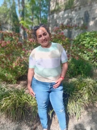 Cuidadora de niños o personas mayores.