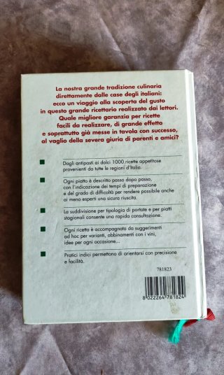 Libro di Cucina Italiana "Oggi Cuciniamo Noi: 1000