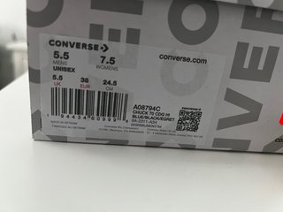 Converse comme des garçons
