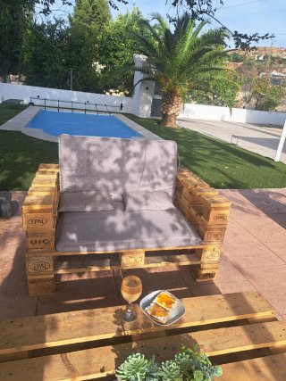 Sillones y mesa de palets