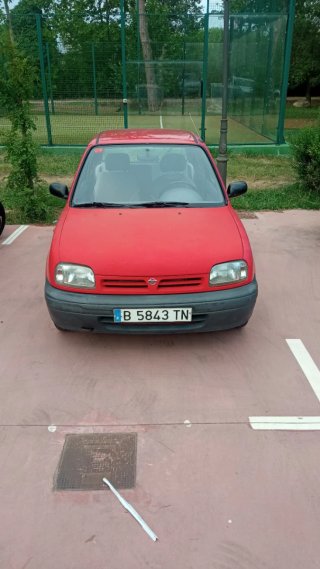 Nissan Micra Rojo