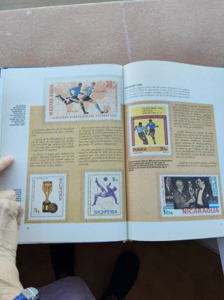 Los Mundiales de Fútbol a través de Sellos: