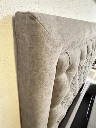 Cabecero tapizado 135cm gris