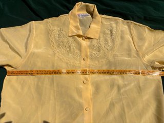 Camicia vintage Carnation 100% Seta Gialla