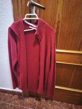 Chaqueta roja de punto