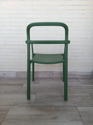 Silla de plástico verde Ypperlig