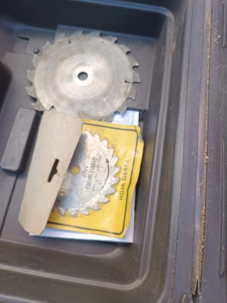 Sierra Circular Eléctrica Ryobi