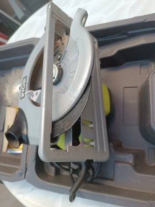 Sierra Circular Eléctrica Ryobi