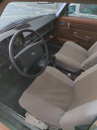 Mercedes-Benz 240D (w115) 1975