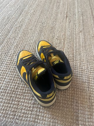 Nike Dunk Low Negro Amarillo
