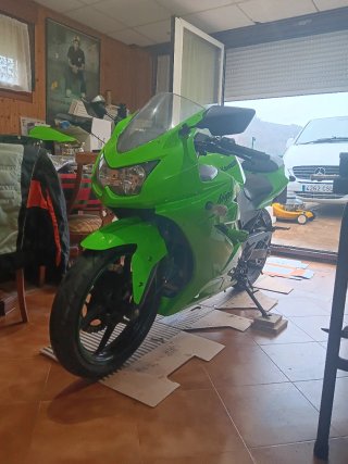 Kawasaki Ninja 250cc 4 tiempos.. ..mejor que nueva