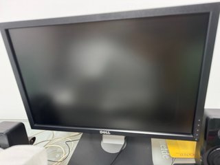 Pantalla Dell 24 regulable en altura y rotación
