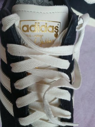 Zapatillas Adidas Jabbar Lo Negras/Blancas