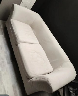 Divano bianco in tessuto Ikea a tre posti