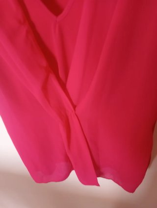 Blusa smanicata fucsia
