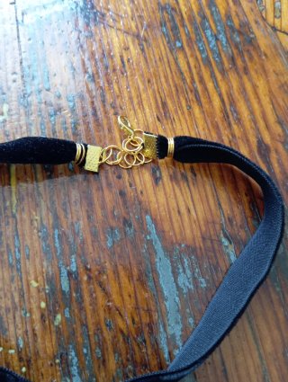 Choker velluto nero con pendente cristallo