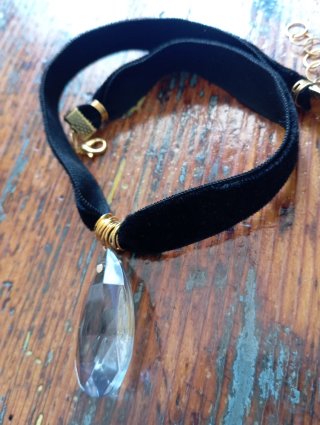 Choker velluto nero con pendente cristallo
